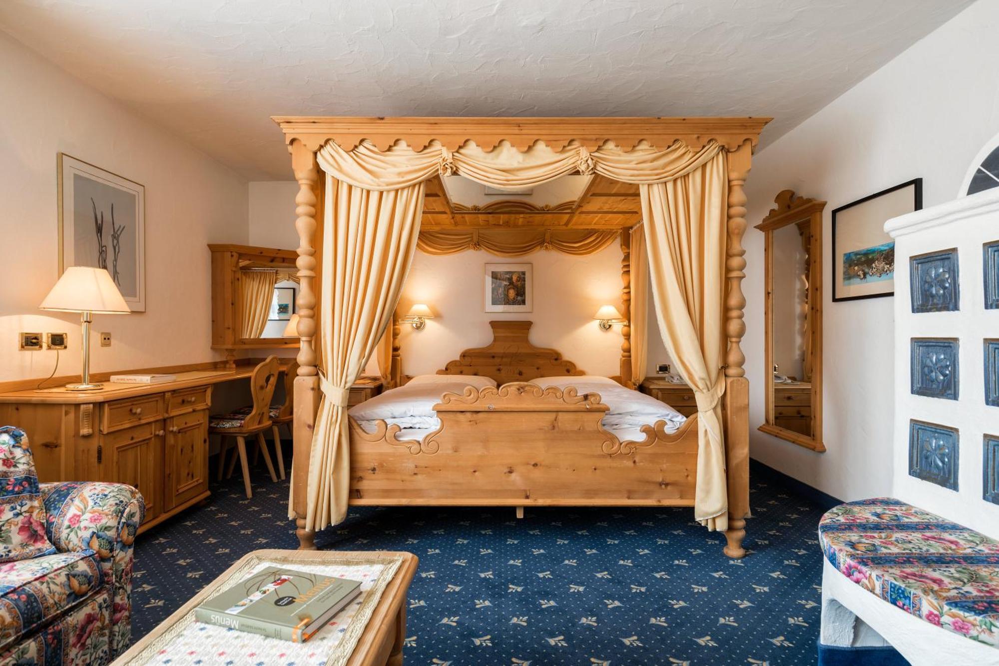 Garni Criss Aparthotel Колфоско Екстериор снимка